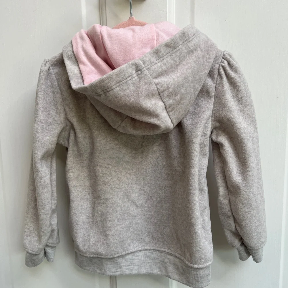 NWOT Simple Joys by Carter’s 24M Gray Fuzzy Zip Up Girls Hoodie Sweatshirt